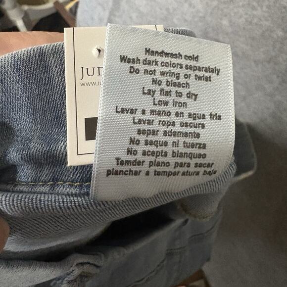 Judy Blue Skinny Fit Pull On Jeans Sz 24W Blue Light Wash Stretch Mid Rise NWT - Picture 8 of 11